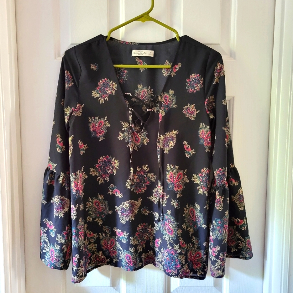 Abercrombie and Fitch Top